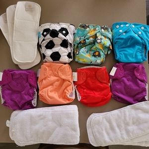 Lot of 7 pocket cloth diapers & 14 inserts - Bum Genius & Charlie Banana